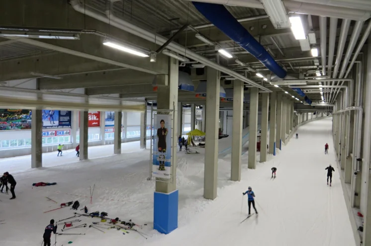 Ein knapp 2 km langer Rundkurs lässt alle Skifreunde auf ihre Kosten kommen