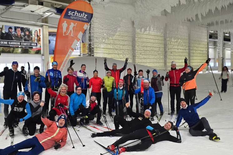 Spaß in der Skihalle - unsere Gäste beim Ski-Opening 2025