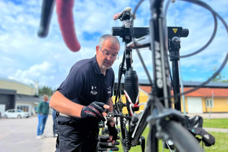 Letzter finaler Kurzcheck: für alle "Radtechnischen Angelegenheiten" haben wir eigene Service Techniker mit vor Ort.