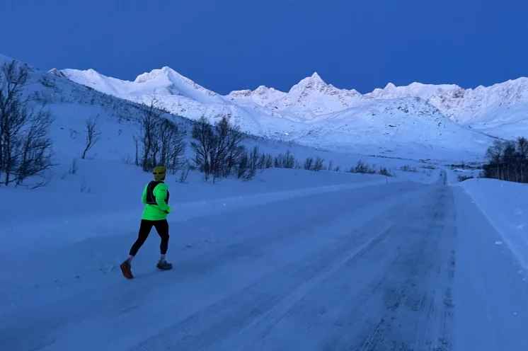 Die Marathon-Strecke führt von der Insel Kvaløya bis ins Zentrum der Stadt Tromsø