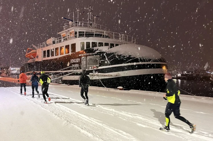 Morgenläufchen durch das tief winterliche Tromsö