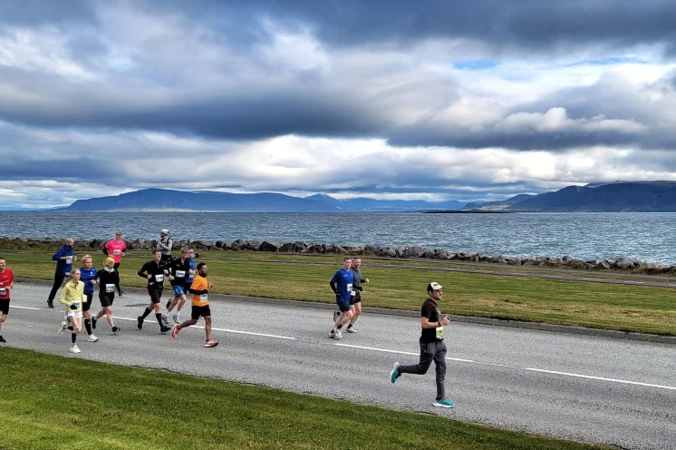 Abwechslungsreicher Streckenverlauf - phasenweise führen alle Distanzen auch direkt am Meer entlang