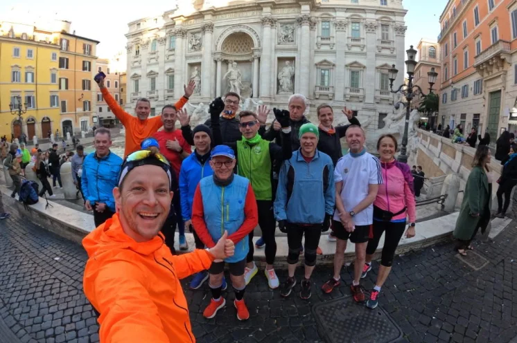Sightjogging am Morgen an der Fontana di Trevi