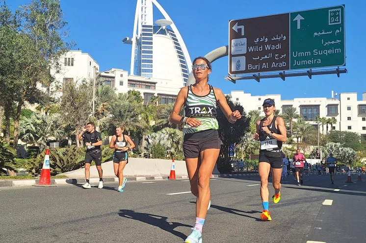 Vorbei am Burj al Arab - Laufen mit Stil