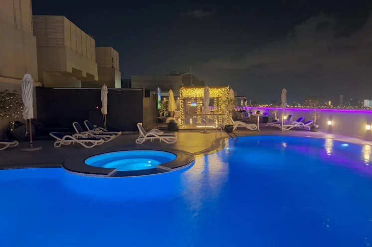 Dubai -Vibes vom Feinsten - unser Hotel  & dieser Ausblick