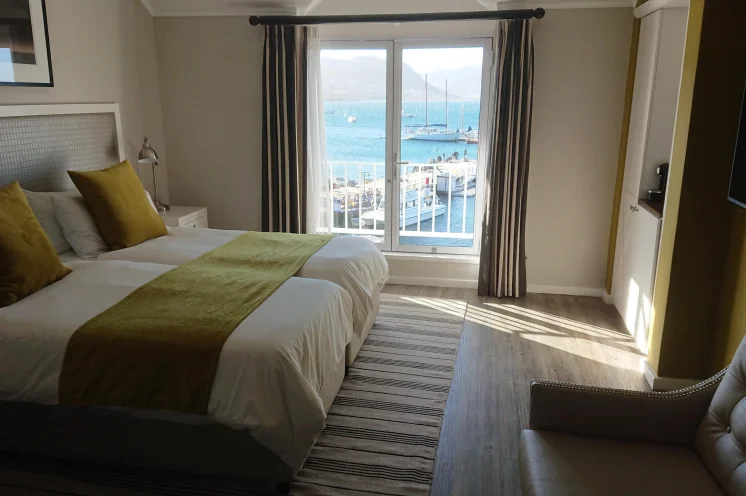 Sie übernachten in ausgewählten Unterkünften. 