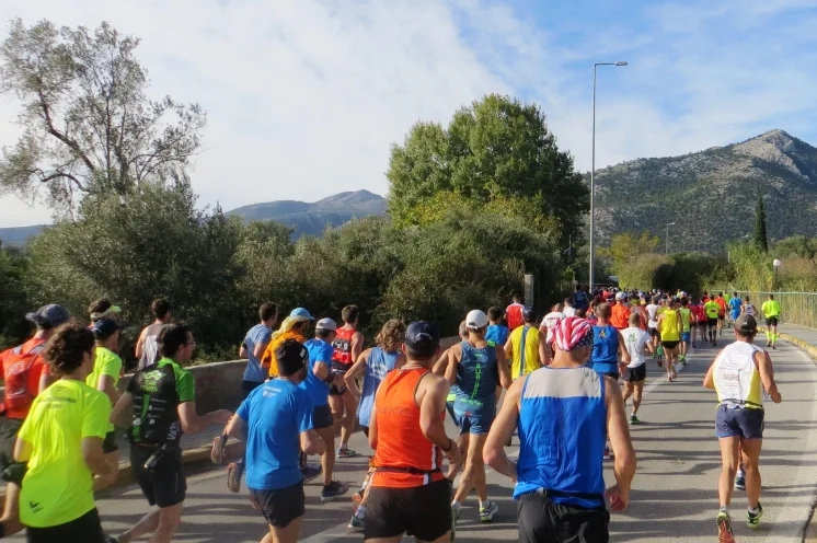 Die Laufstrecke ist recht anspruchsvoll, einige lange Steigungen sind zu bewältigen
