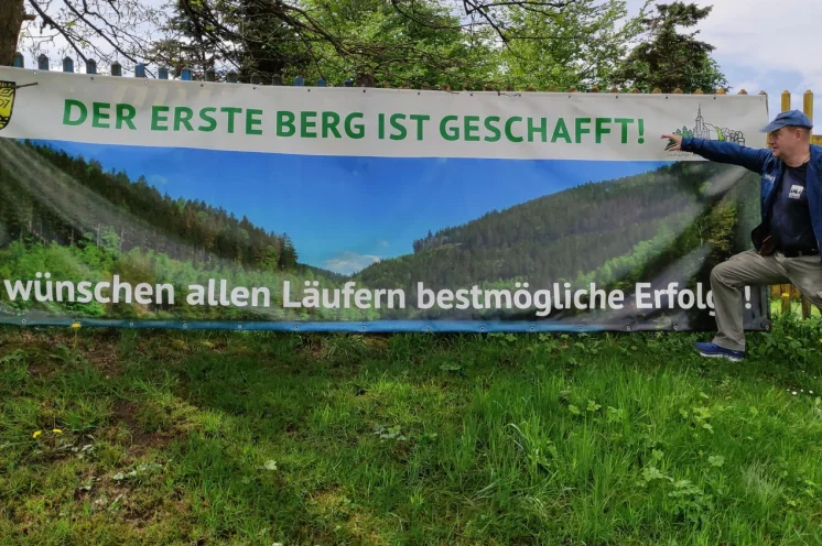 Marathonis nach dem Start in Neuhaus - Motivation pur!