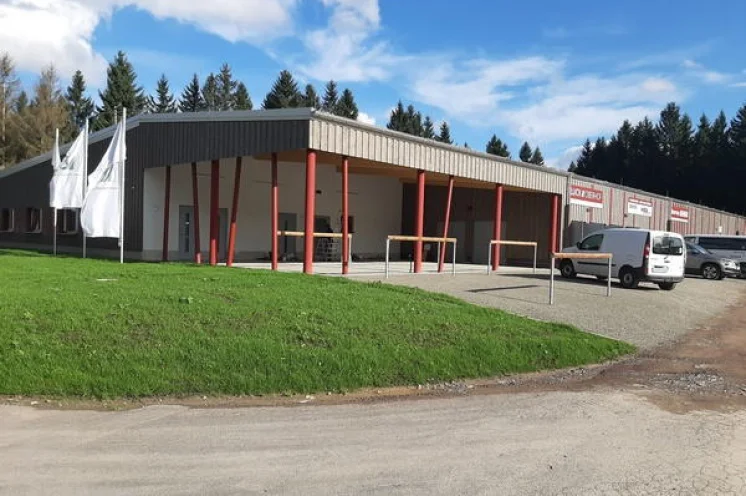 Die neue GutsMuths-Veranstaltungshalle lädt ein zur Jubiläumsparty