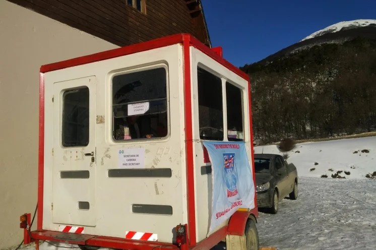 Wie familiär die Veranstalting ist sieht man am mobilen "Rennbüro"