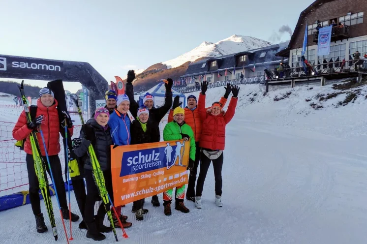 Ein kleines internationales Teilnehmerfeld trifft sich am Ende der Welt und eine kleine schulz Gruppe mittendrin