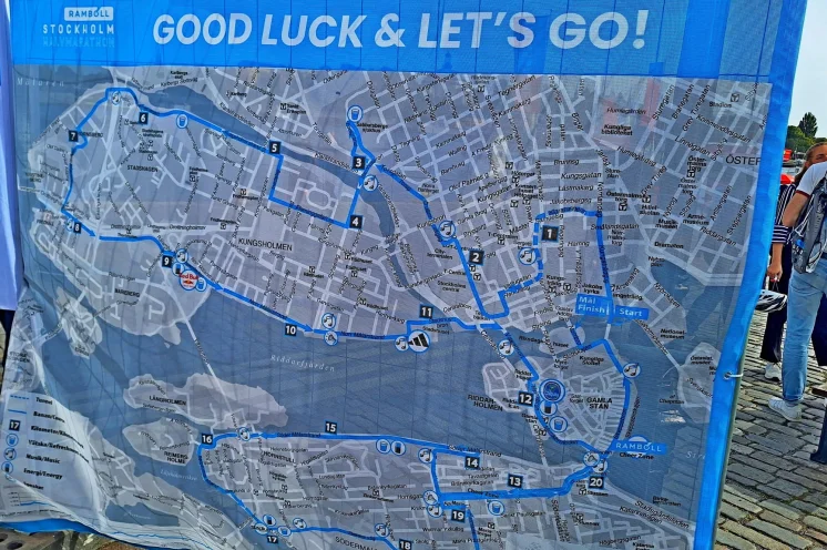 Laufstrecke auf Rundkurs durch Stockholms Ctiy