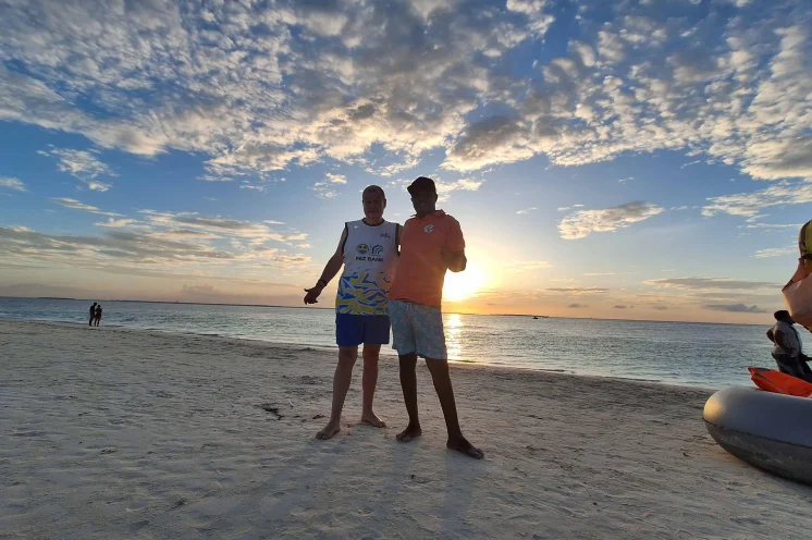 Malerischer Ausklang des Lauftages am Kendwa Beach