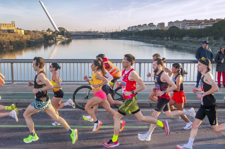 Zwei Brücken prägen die Strecke entlang des markanten Flusses Guadalquivir.