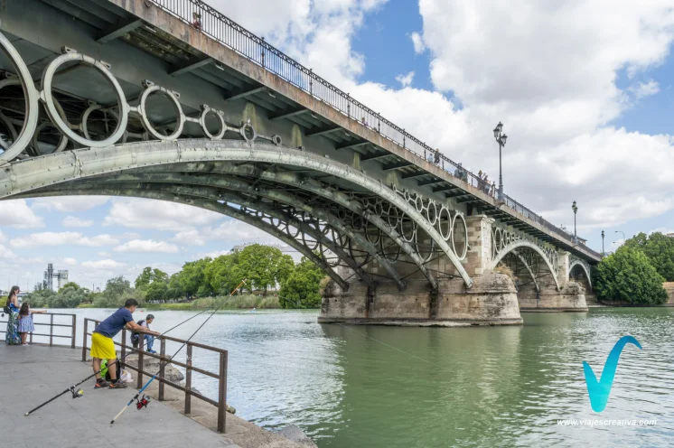 Der Fluss Guadalquivir (657 km) verlieh Sevilla Bedeutung.