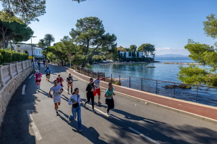 Die Strecke verläuft über 90% entlang der französischen Riviera