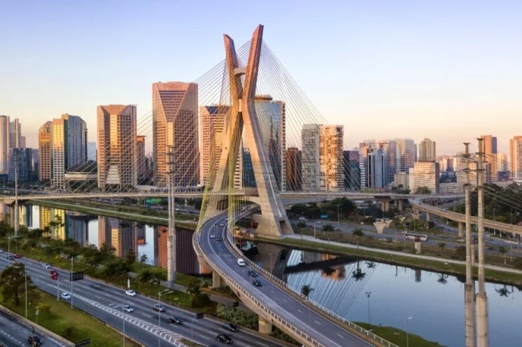 Die Mega-Metropole Sao Paulo lädt zum größten Silvesterlauf ein