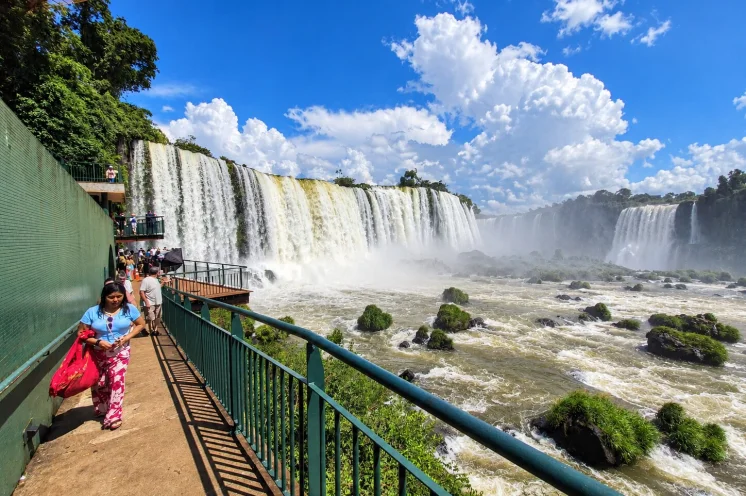 Urgewalt der Iguazu-Wasserfälle - ein unvergeßliches Natruschauspiel (BRA)