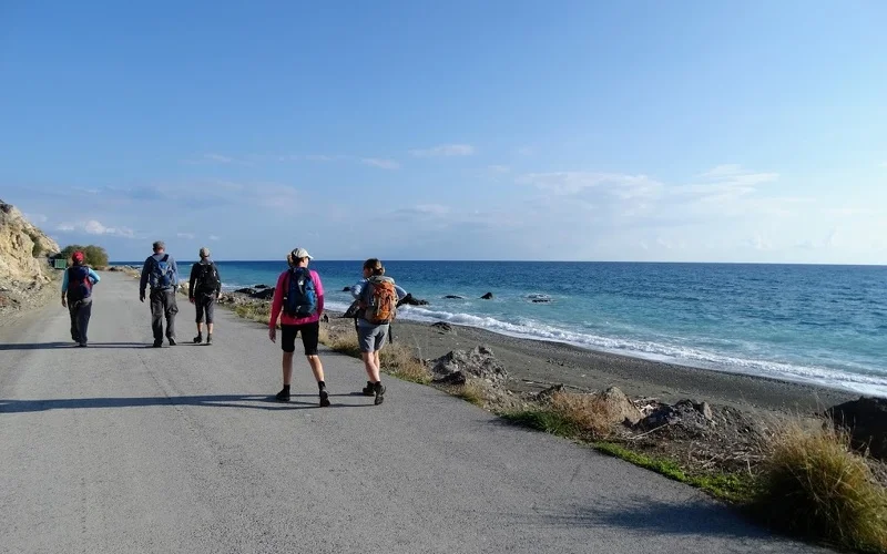 Wanderung bei Tertsa und mit weitem Blick aufs Meer nach Mirtos