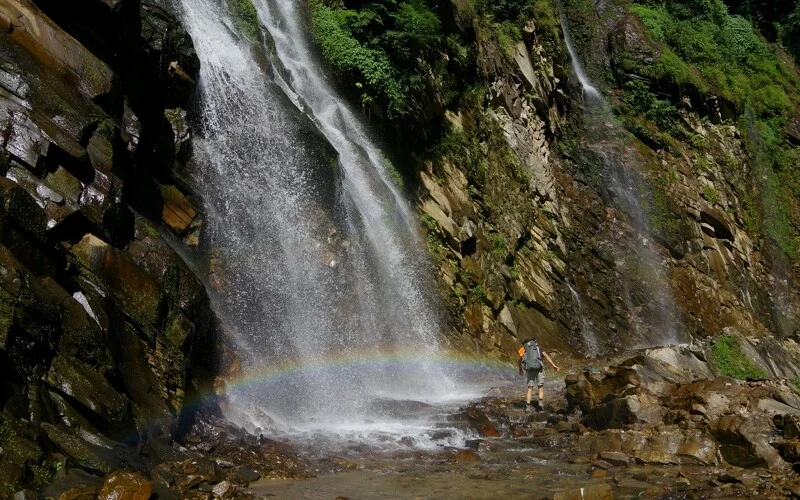 Trekking nach Jagat (1.400 m) zum Eingang des Manaslu-Schutzgebiet