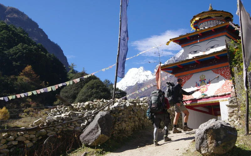 Trekking nach Namrong (2.630 m) – einen Steinwurf von Tibet entfernt