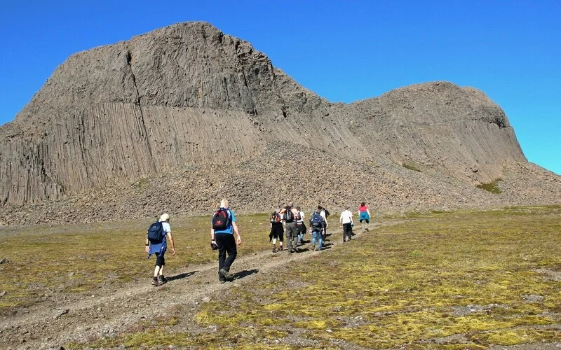 Auf in die Westfjorde! Wanderung um Basaltberg