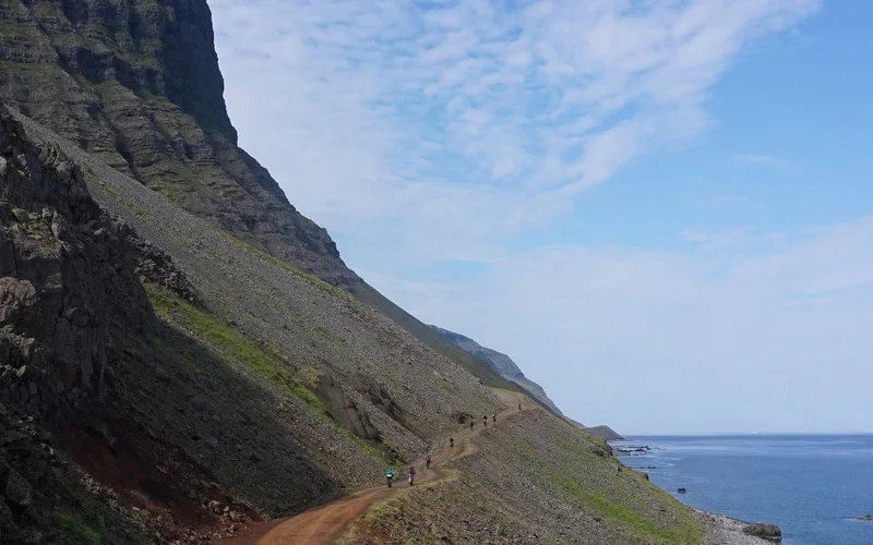 Radtour zum Leuchtturm von Svalvogar