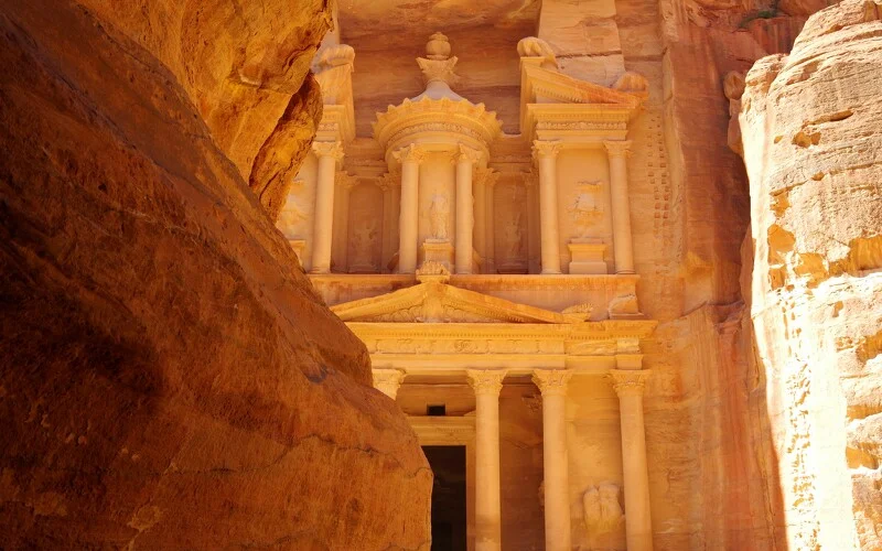 Erkundung der Weltkulturerbestätte Petra