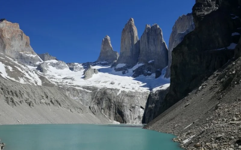 Wanderungen im Nationalpark Torres del Paine und Fahrt nach Puerto Natales