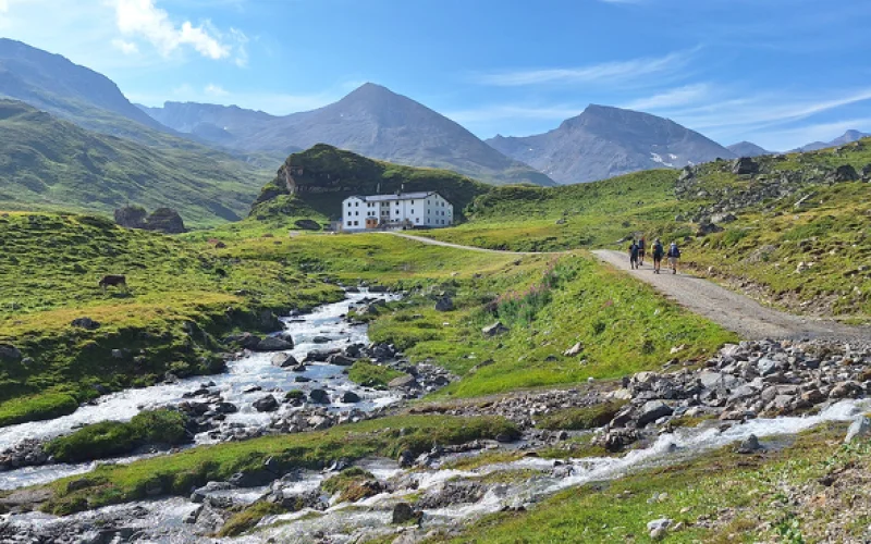 Zur Heidelberger Hütte und zum Fimbapass ins Val Sinestra nach Vna