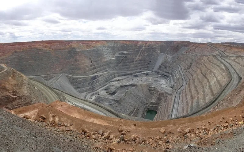 Goldrauschatmosphäre: Besuch der Goldmine Super Pit