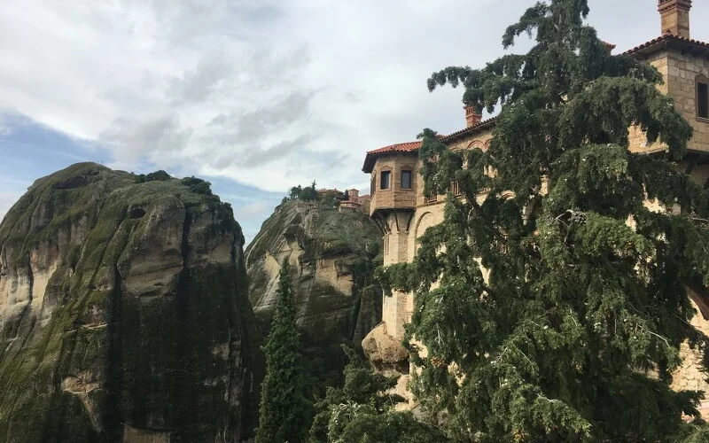 Besuch der Metéora-Klöster und Weingutbesuch mit Verkostung