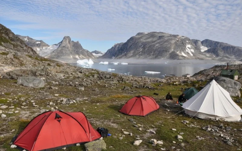 Bootsfahrt durch die Fjorde nach Kuummiut