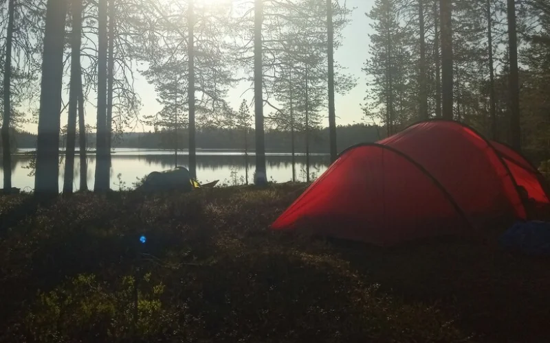 Durch Stromschnellen und auf ruhigen Wasserwegen zur Korealahti-Bucht