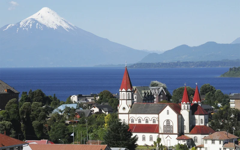 Flug nach Puerto Natales ins südliche Patagonien 