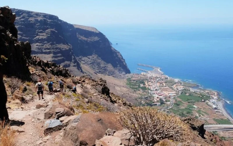 Hoch über dem Valle Gran Rey – Wanderung mit Tiefblick
