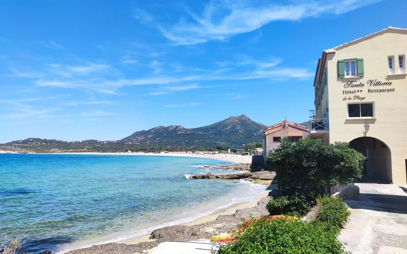 Anreise nach Bastia, Fahrt nach Algajola und Begrüßungsessen