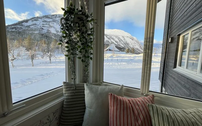Anreise nach Sogndal und Fahrt zum Gasthaus
