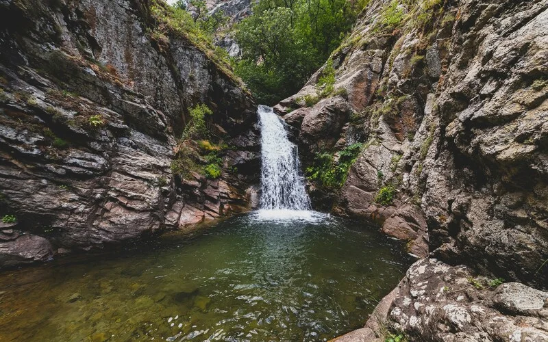 Geysire, Wasserfälle und Aussichtspunkte um Jermuk