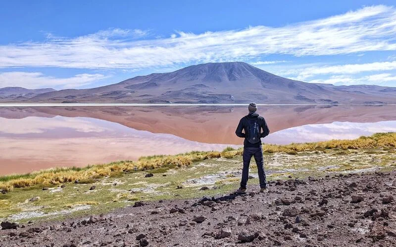 Fahrt nach ins bolivianische Hochland mit bunte Lagunen und Flamingos