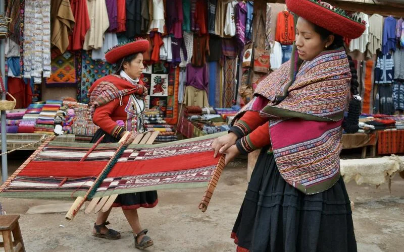 Wanderung zu den Ruinen von Pisac und Handwerkskunst auf dem lokalen Markt