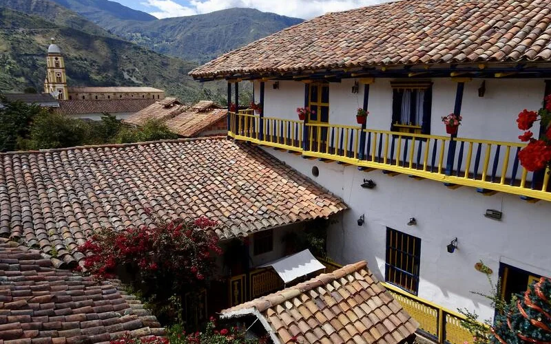 Landschaftlich abwechslungsreiche Fahrt in die Sierra Nevada del Cocuy