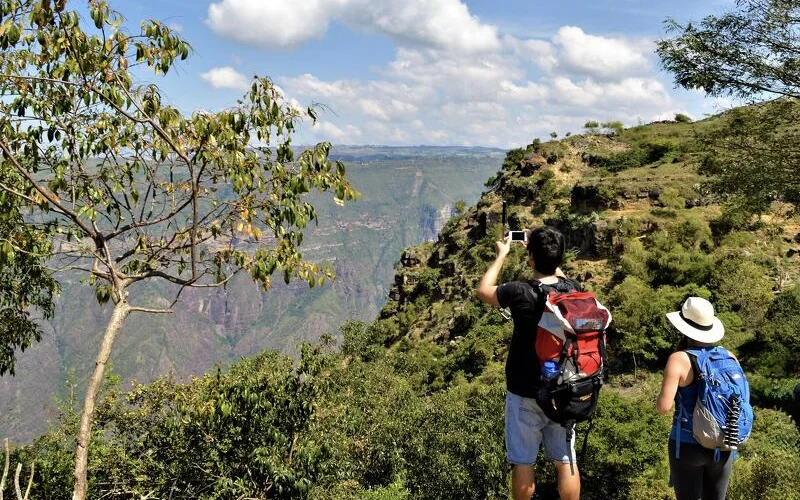 Zu Fuß und per Fahrzeug durch den Chicamocha-Canyon