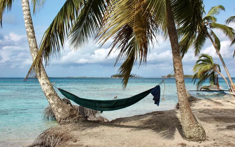 Flug zur Karibikküste nach Santa Marta und erstes Bad im Meer